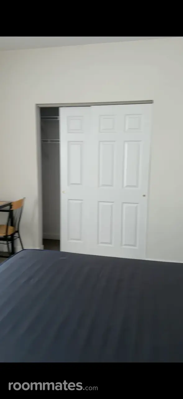 Profile photo 4 of 7