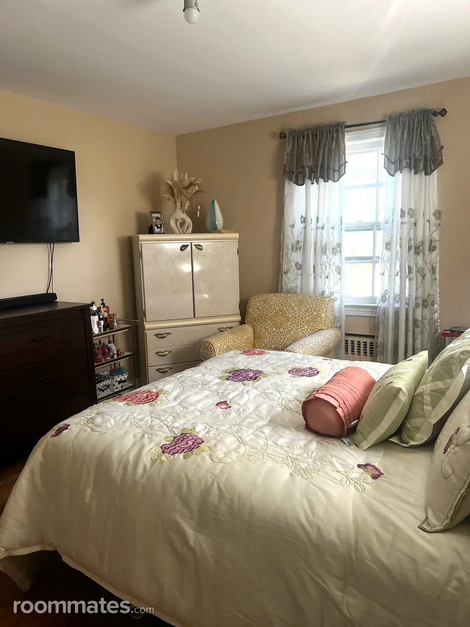 Profile photo 5 of 8