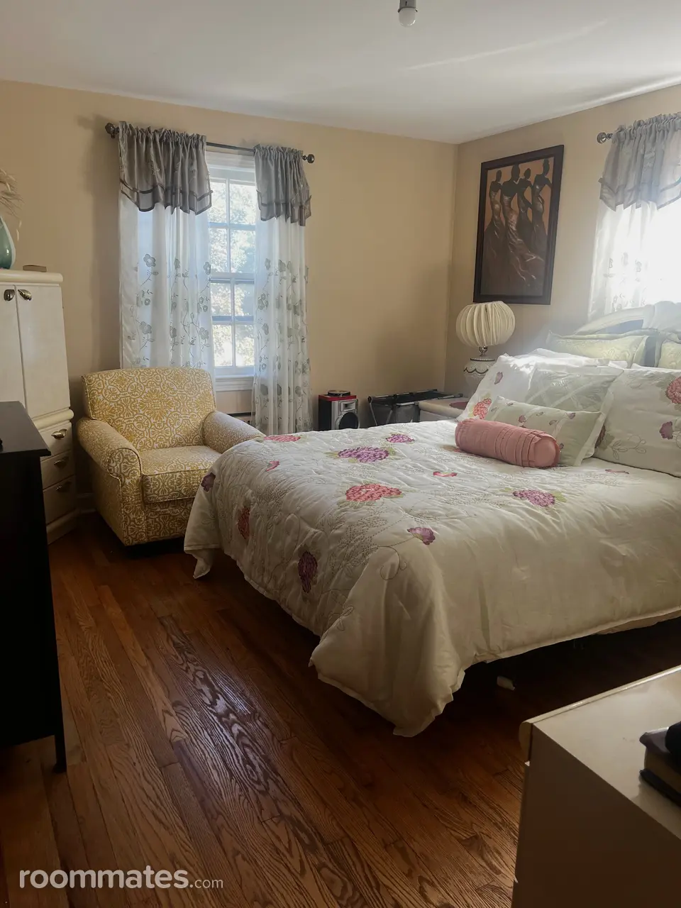 Profile photo 4 of 8