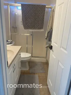 Room for rent in Agoura Hills, CA $1350, house