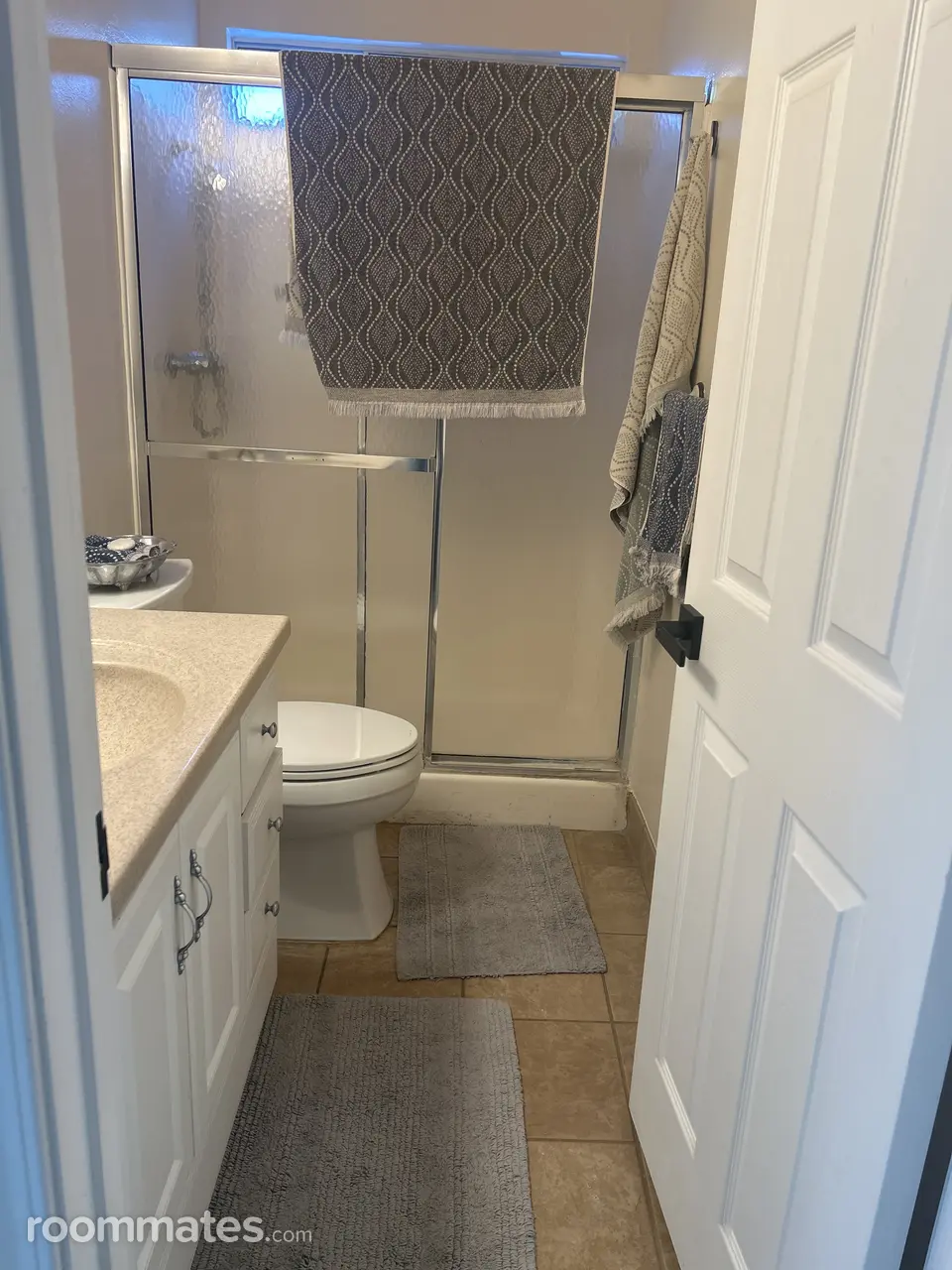 Profile photo 8 of 18