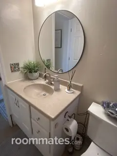 Room for rent in Agoura Hills, CA $1350, house