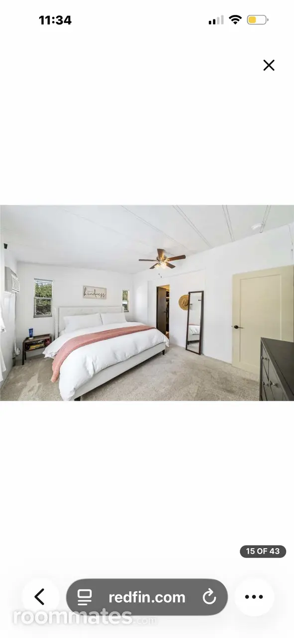 Profile photo 13 of 14