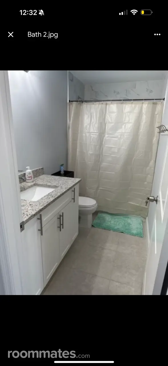 Profile photo 4 of 8