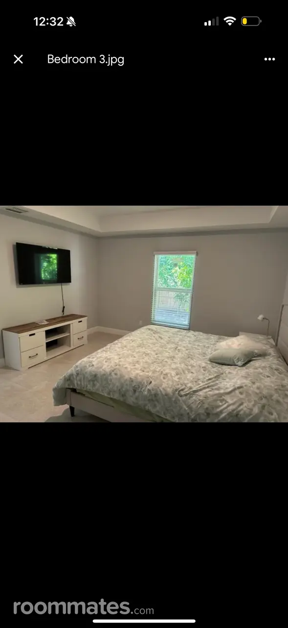 Profile photo 1 of 8