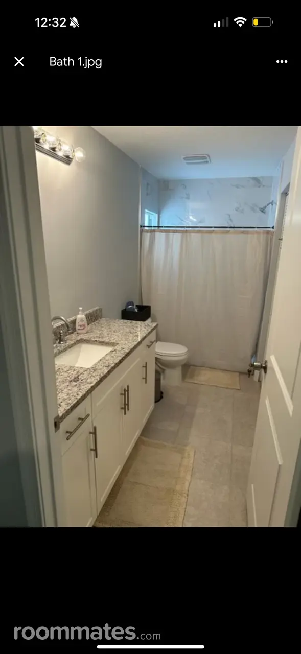 Profile photo 6 of 8