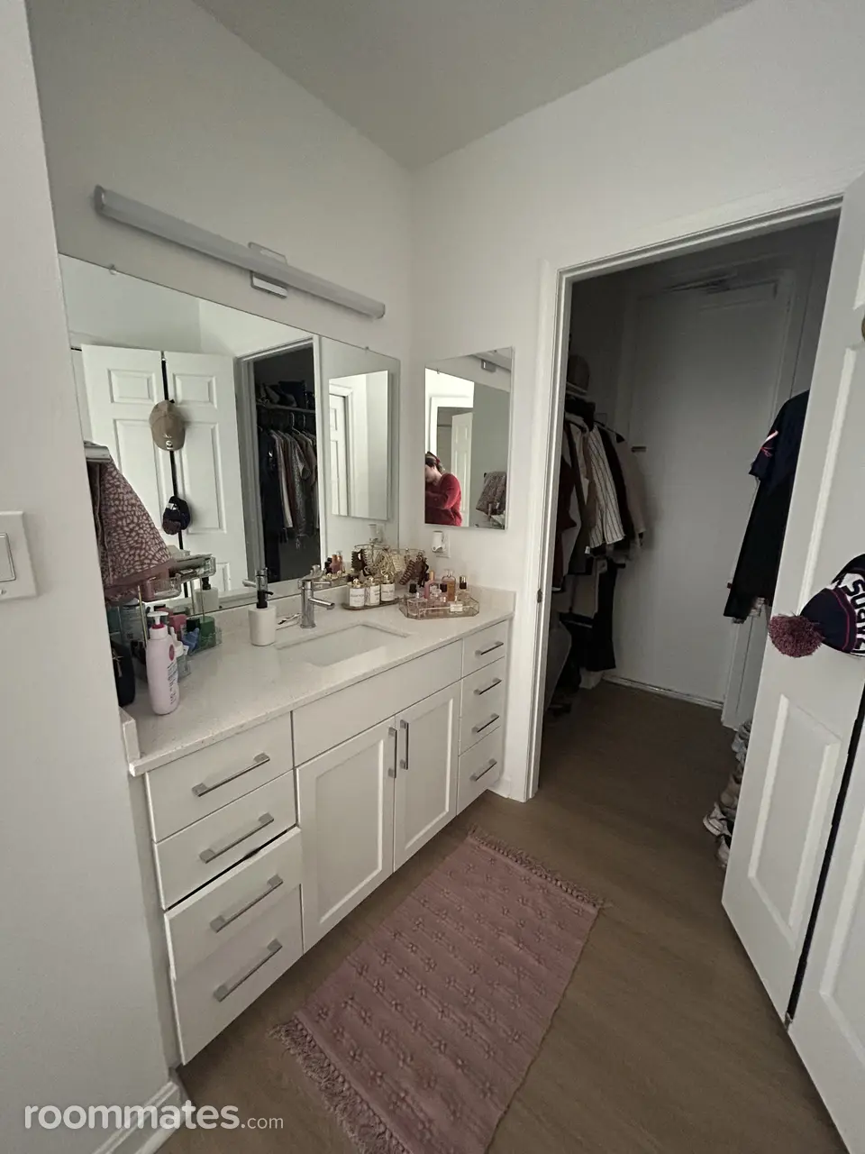 Profile photo 4 of 7