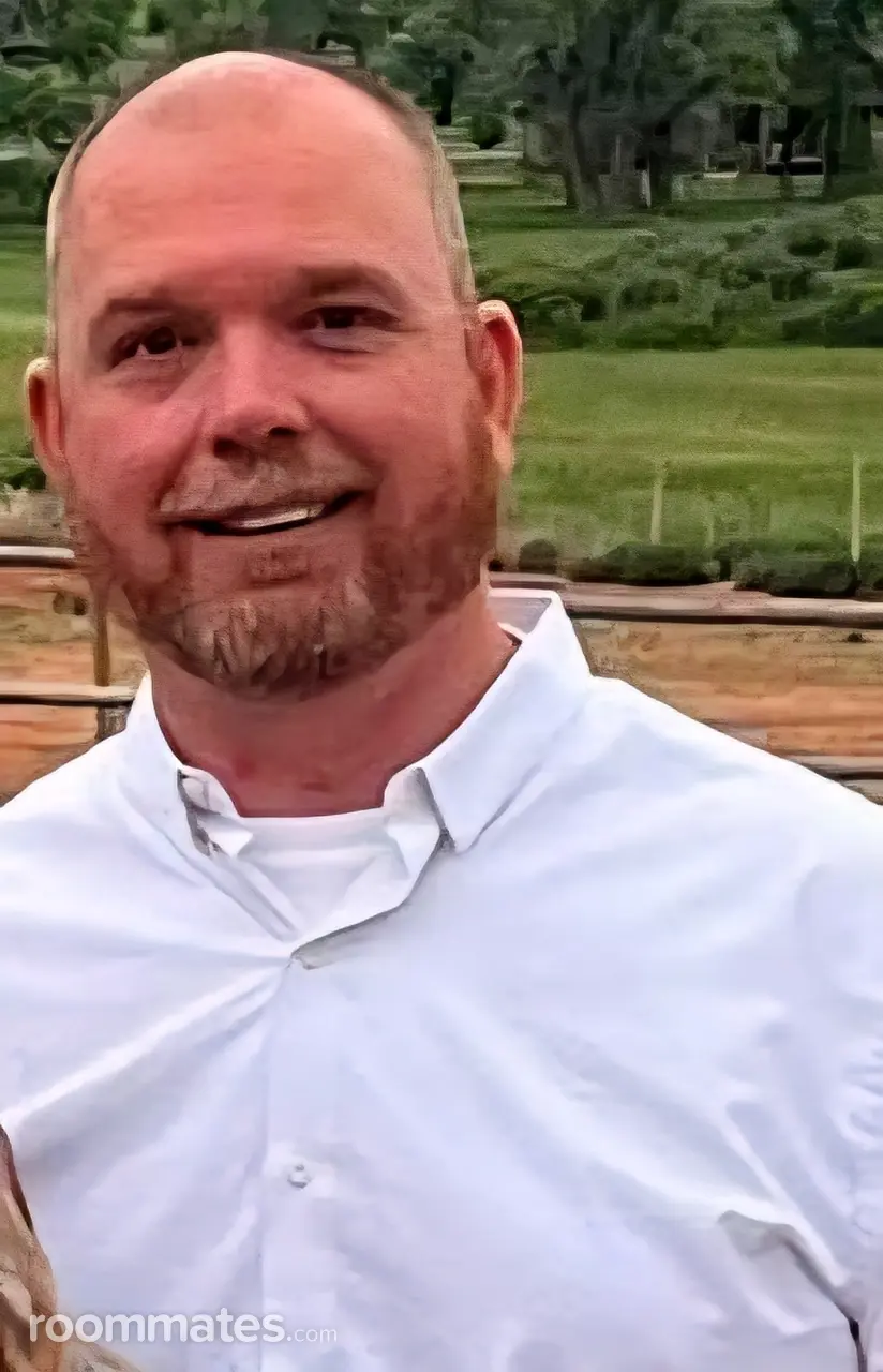 Profile photo 1 of 1