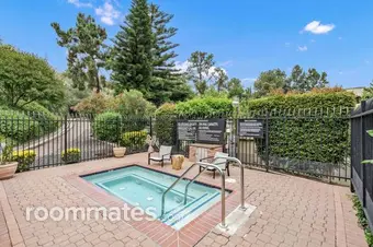 Room for rent in Los Angeles, CA $2000, condo