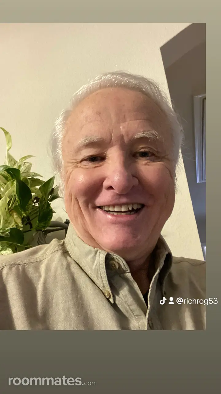 Profile photo 4 of 4