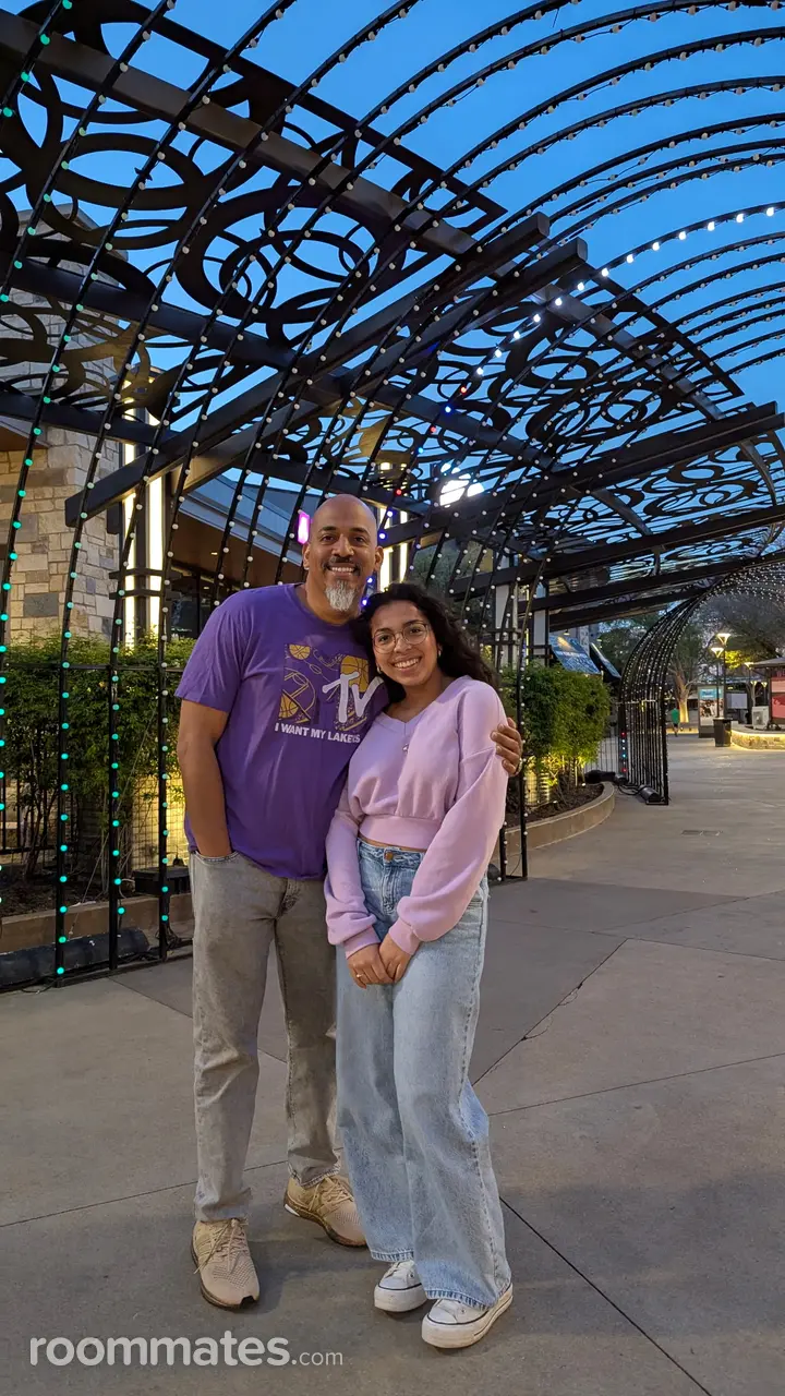 Profile photo 6 of 11