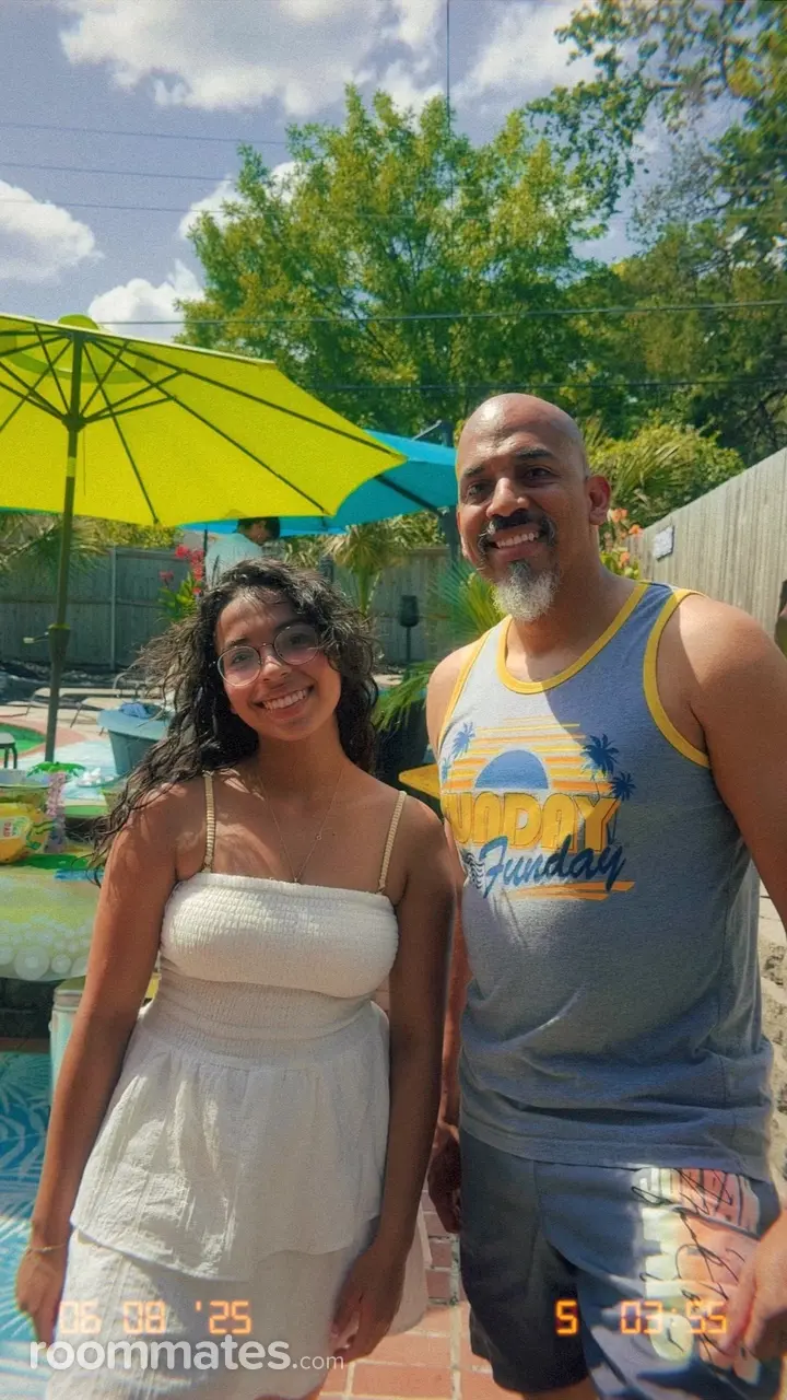 Profile photo 5 of 11