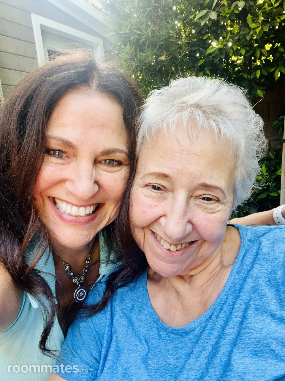 Profile photo 14 of 17