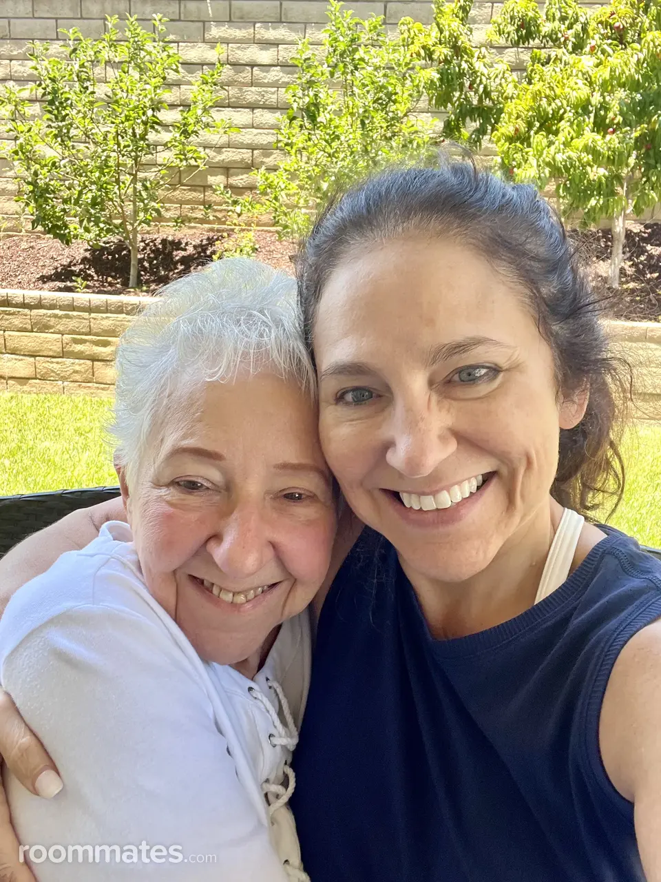 Profile photo 12 of 17