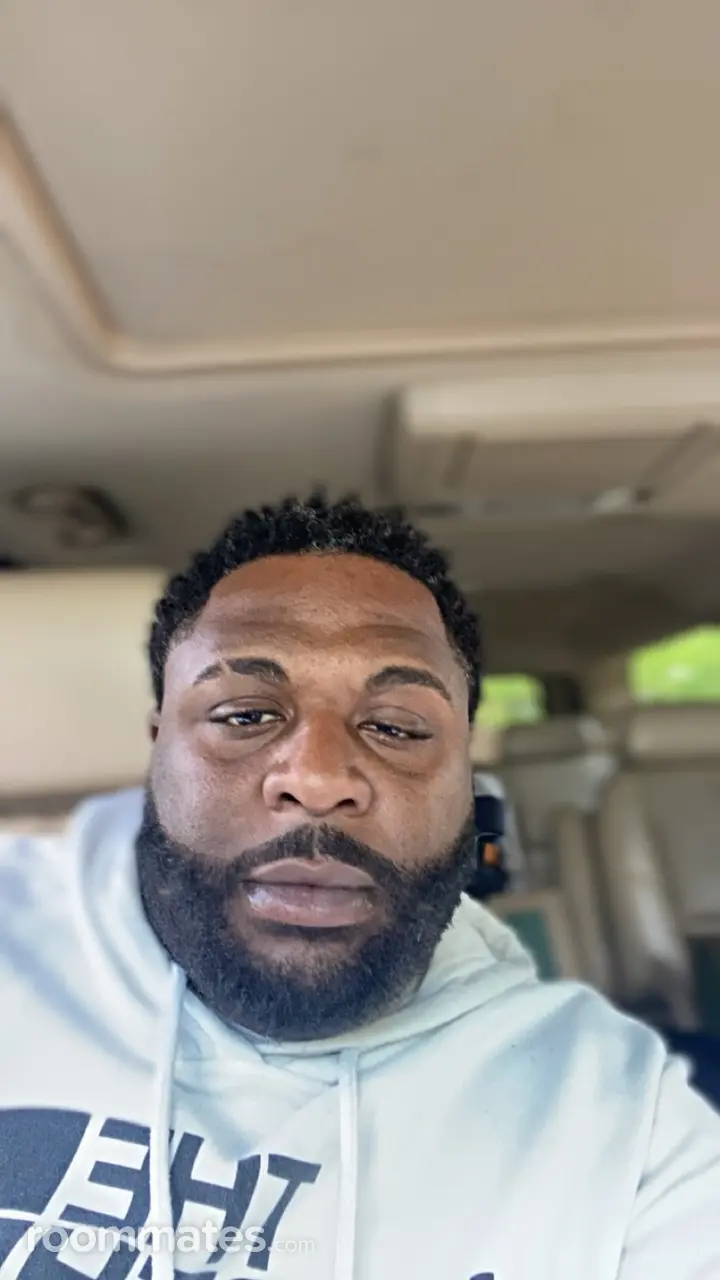 Profile photo 1 of 1