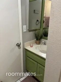 Room for rent in Alhambra, CA $1100, townhouse