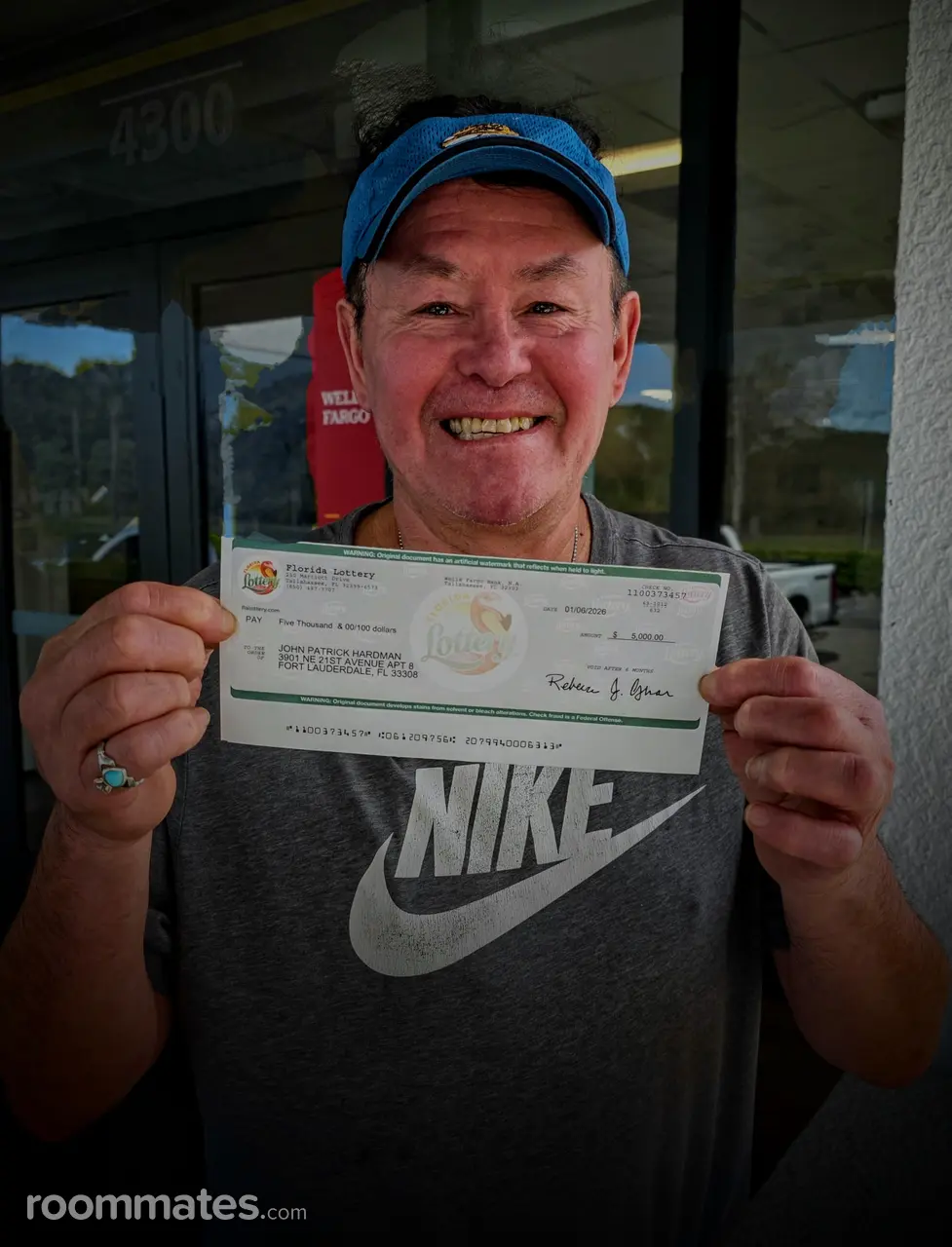 Profile photo 10 of 16