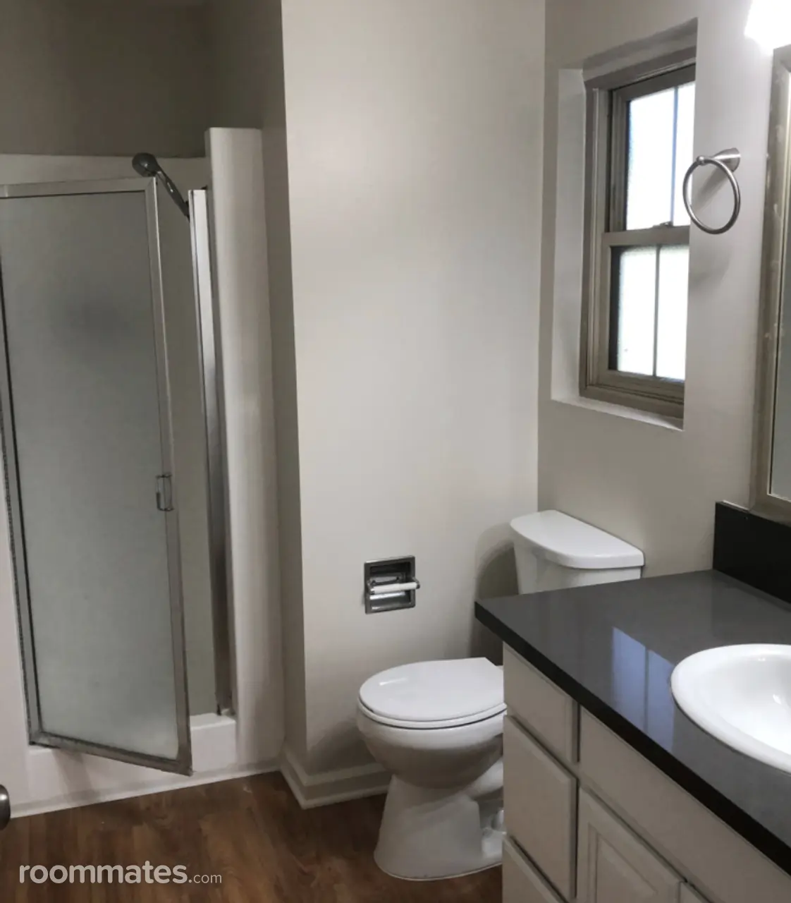 Profile photo 3 of 7