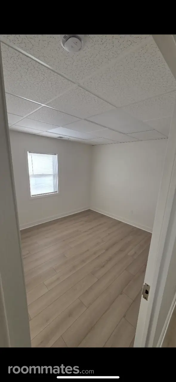 Profile photo 1 of 2