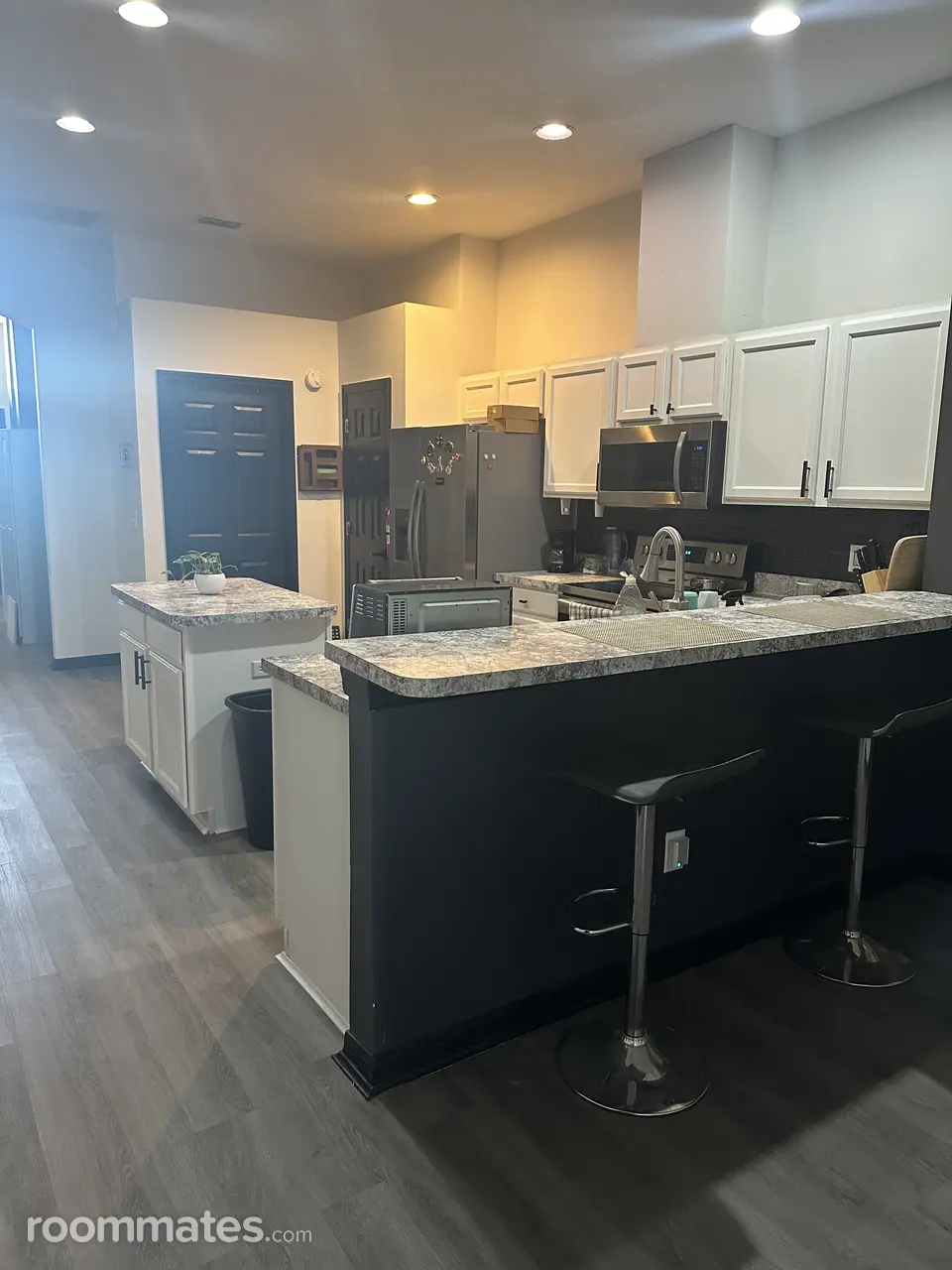 Profile photo 5 of 11