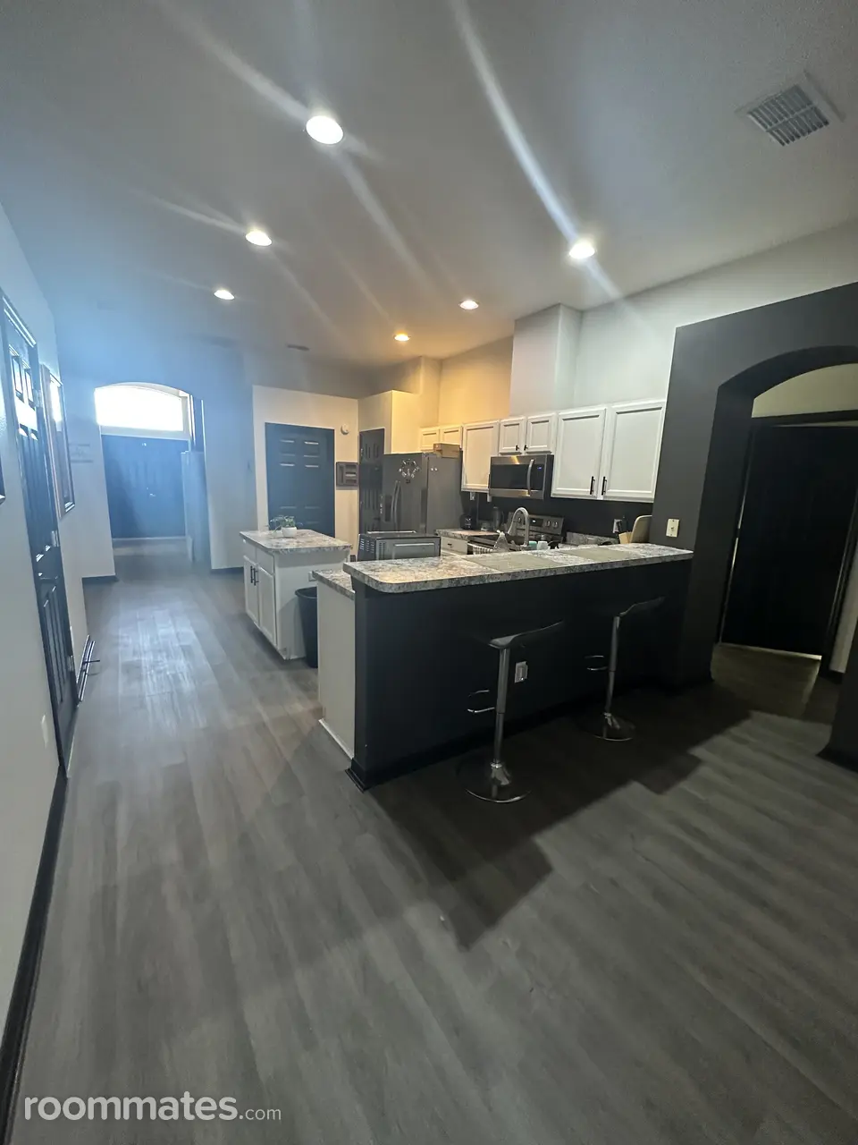 Profile photo 3 of 11