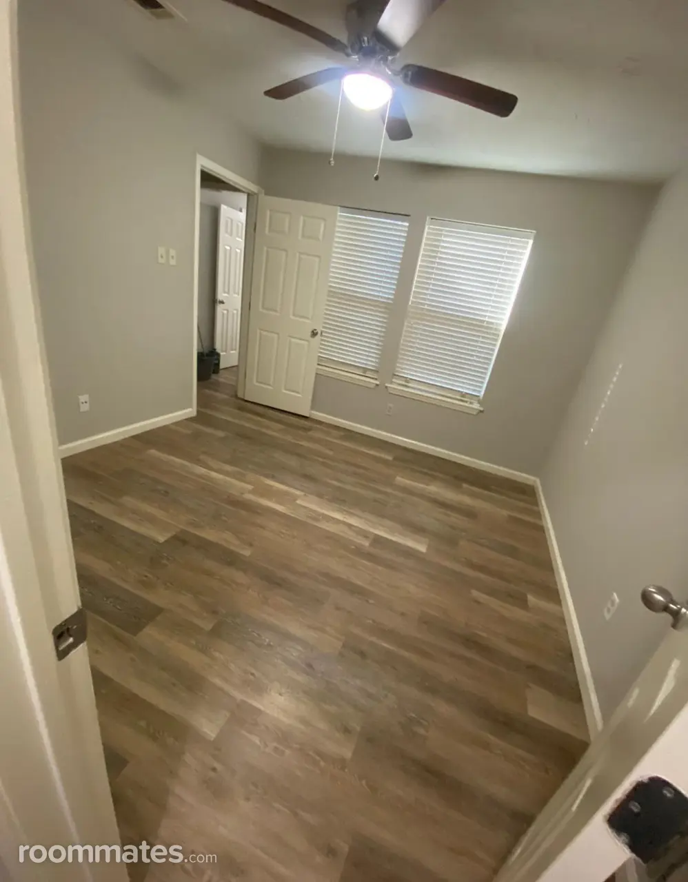 Profile photo 8 of 9