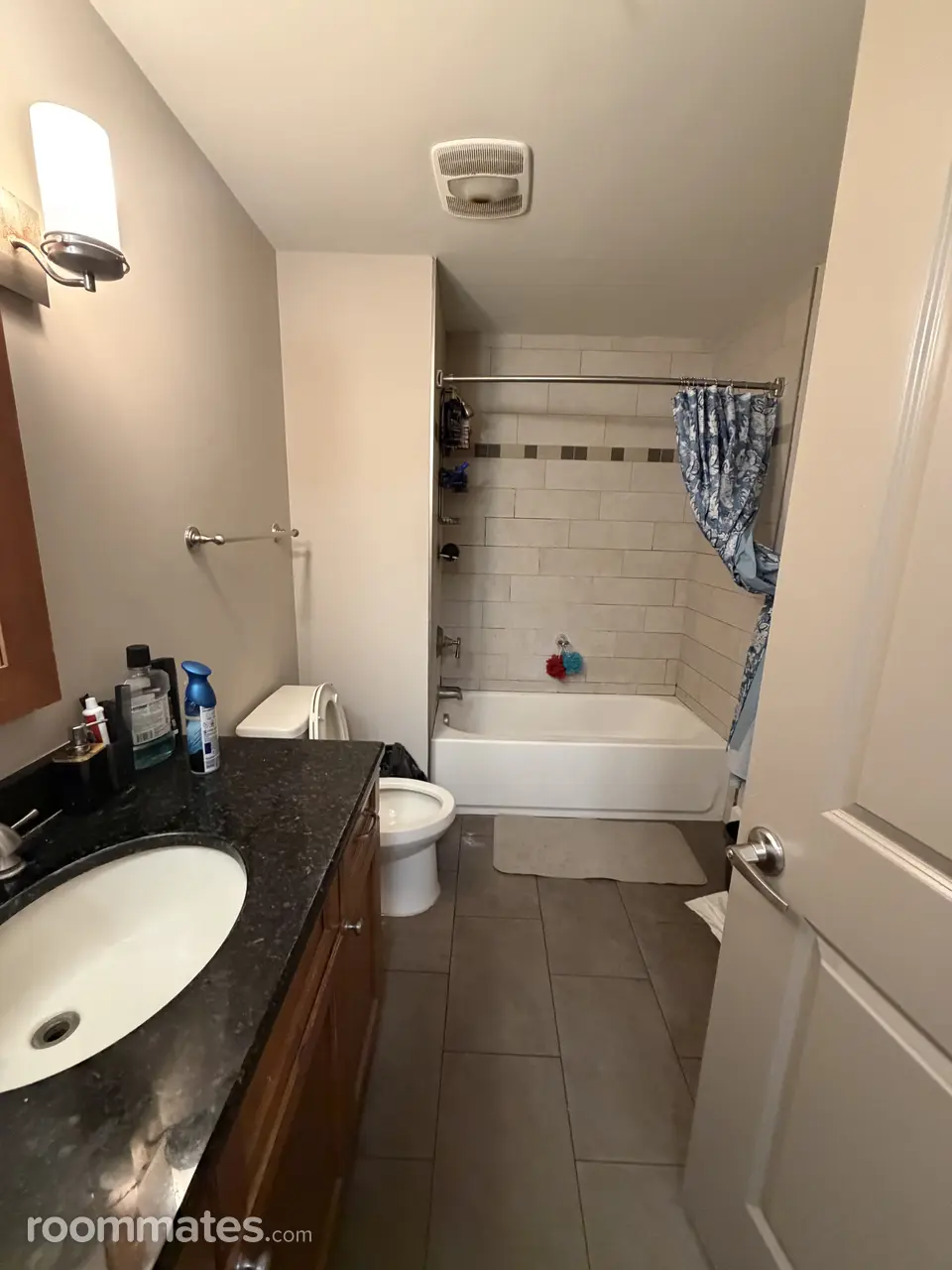 Profile photo 6 of 13