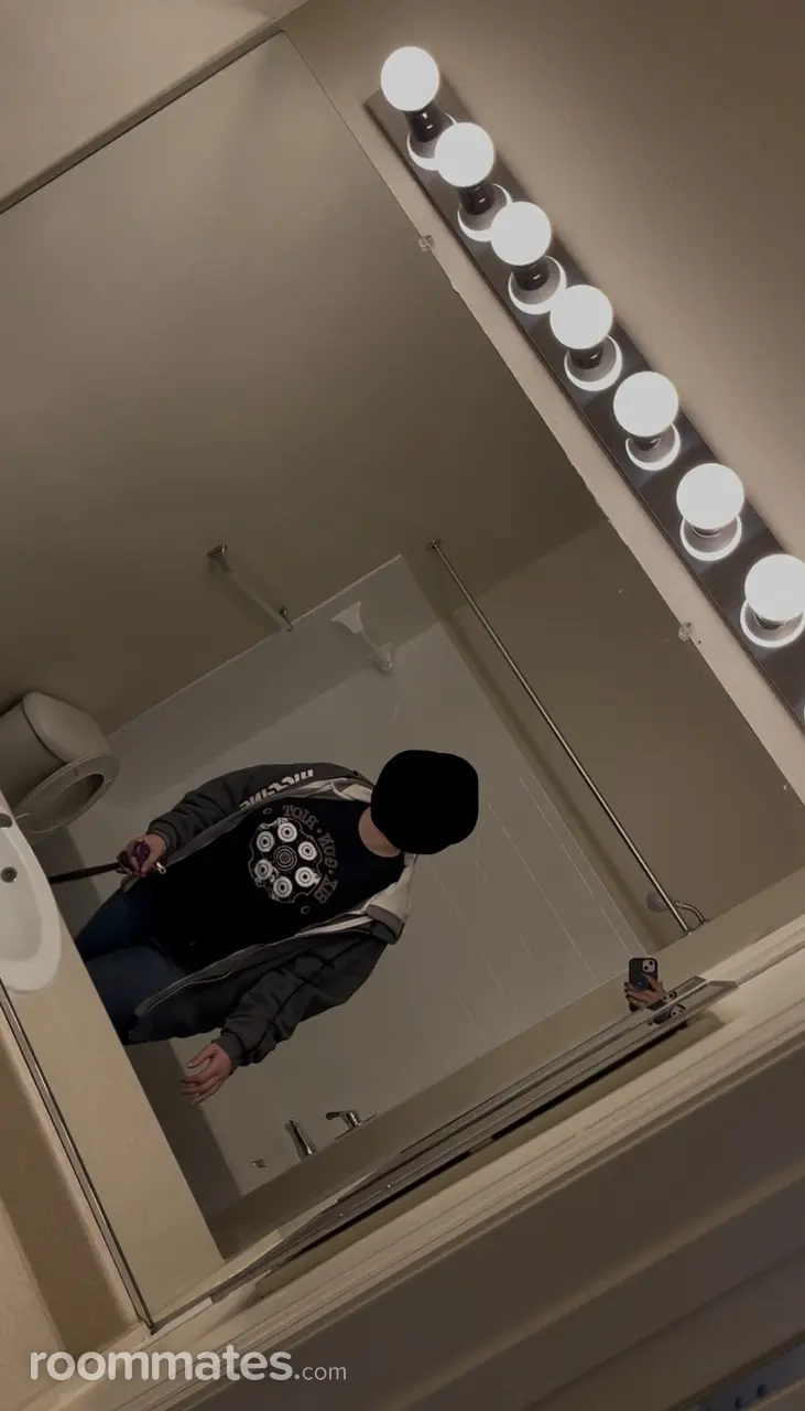 Profile photo 4 of 9