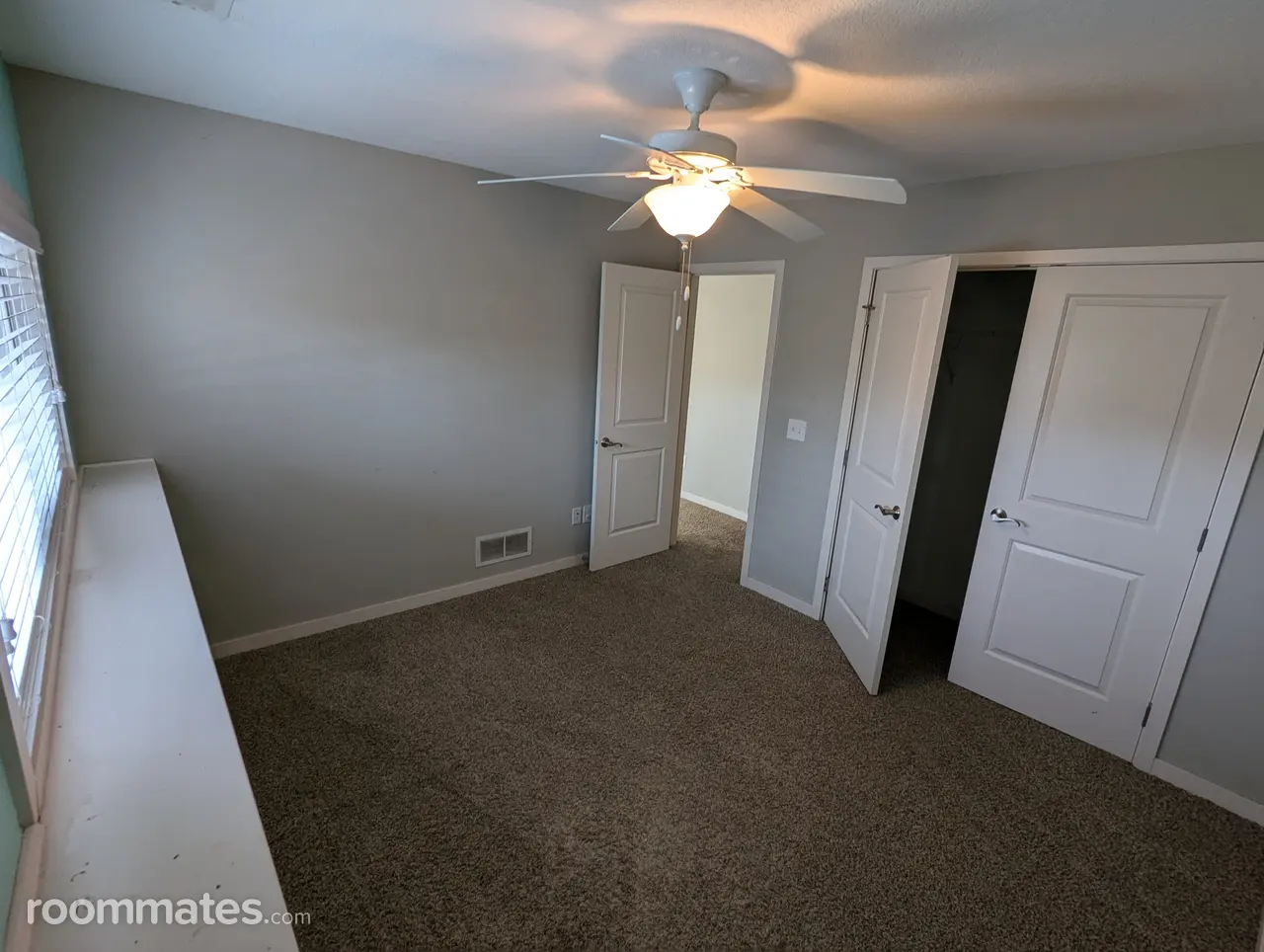 Profile photo 7 of 11