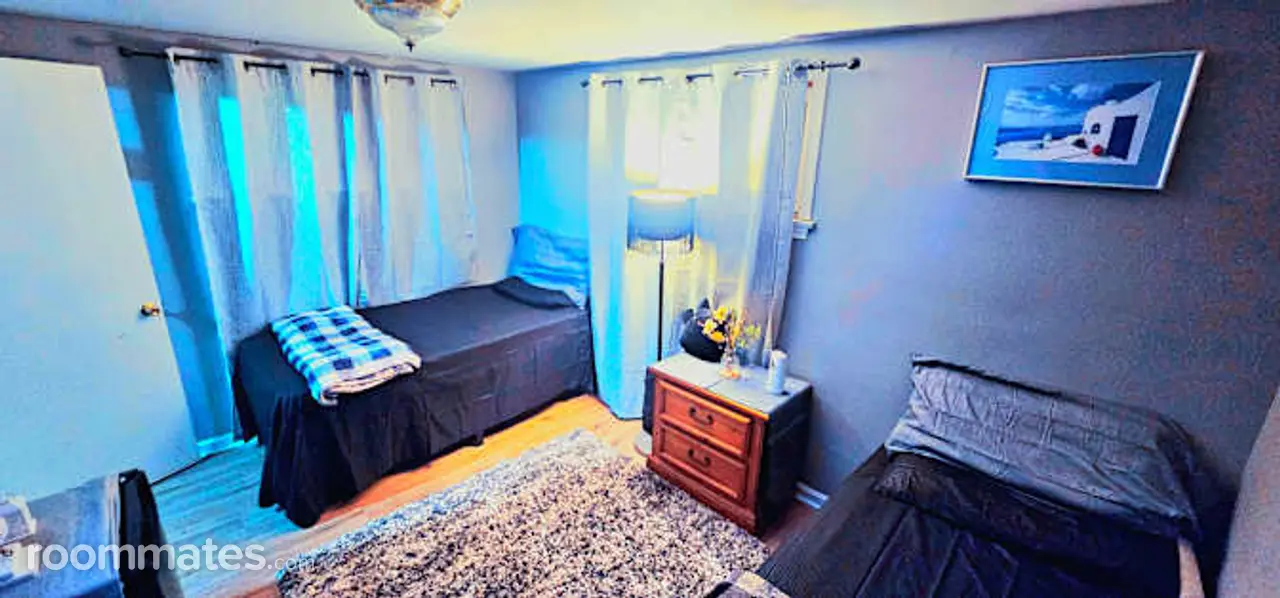 Profile photo 1 of 8