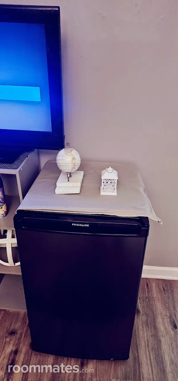 Profile photo 6 of 8