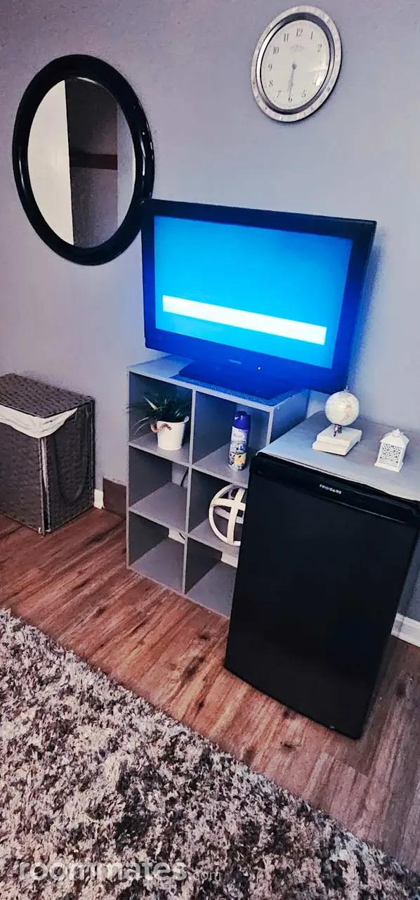 Profile photo 7 of 8