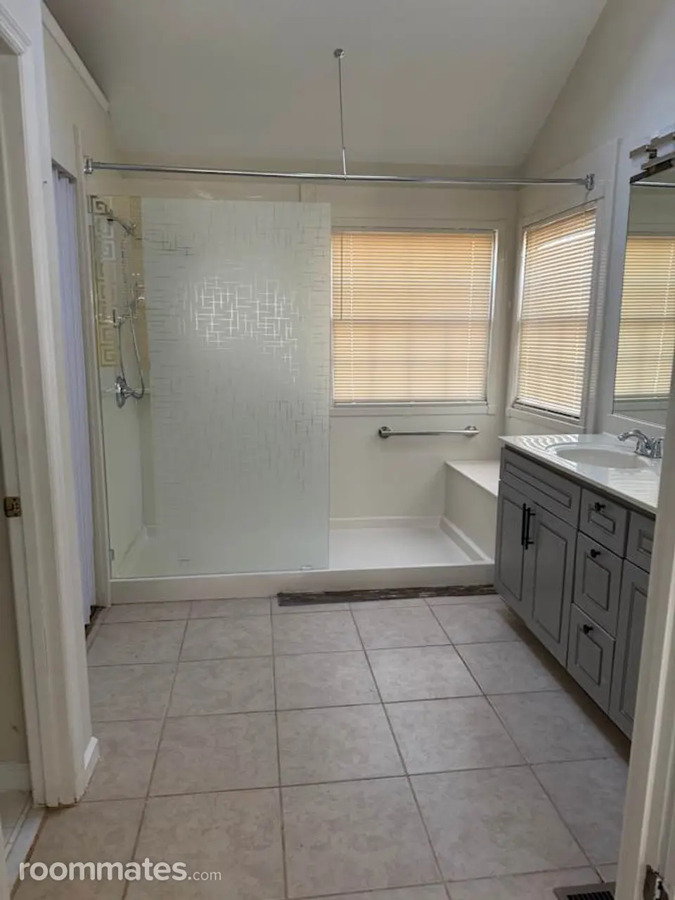 Profile photo 5 of 12