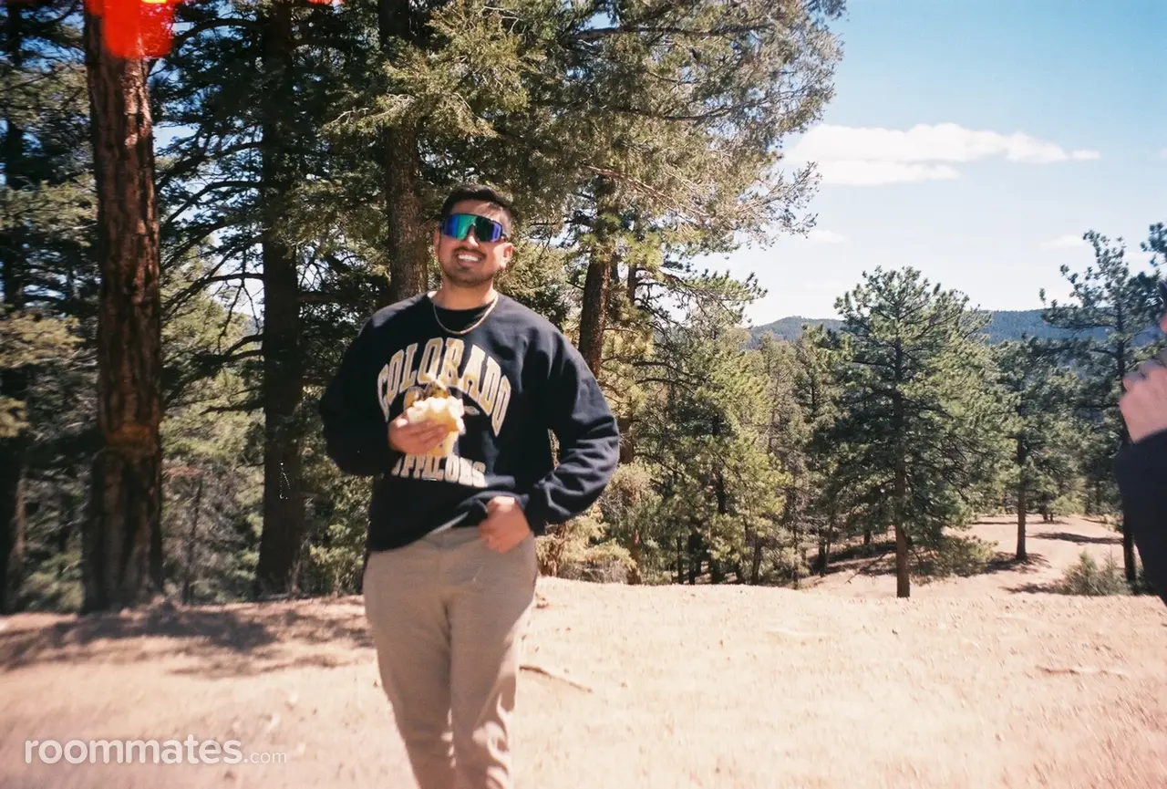 Profile photo 8 of 8