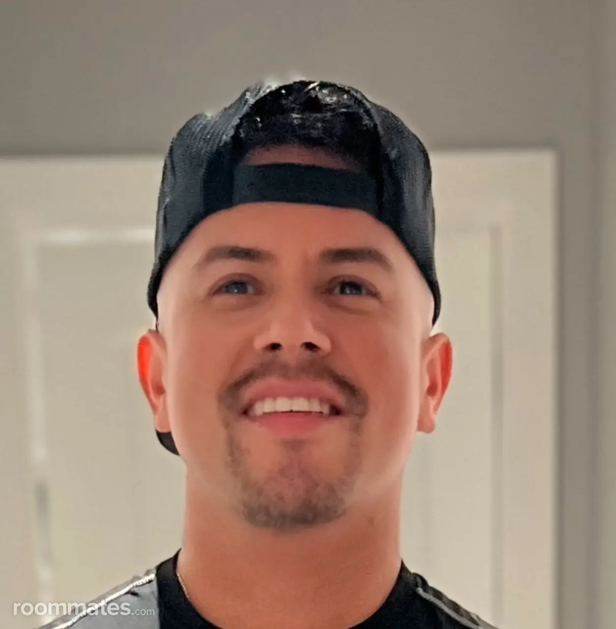 Profile photo 8 of 8