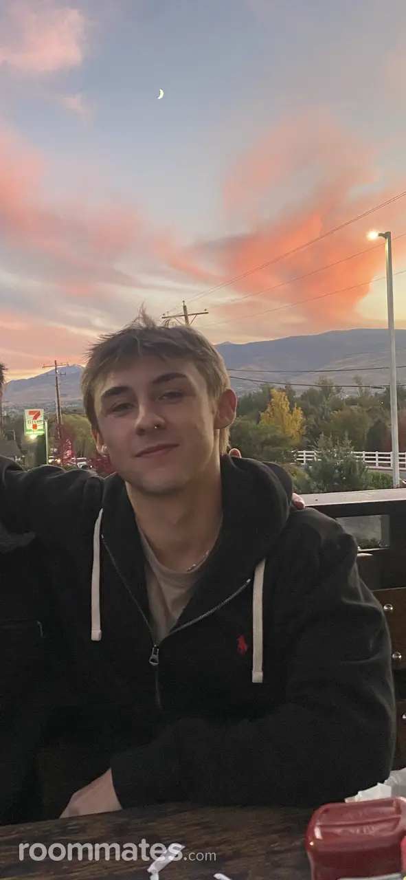 Profile photo 5 of 6