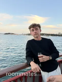 Roommate looking West Hollywood, CA, $2000