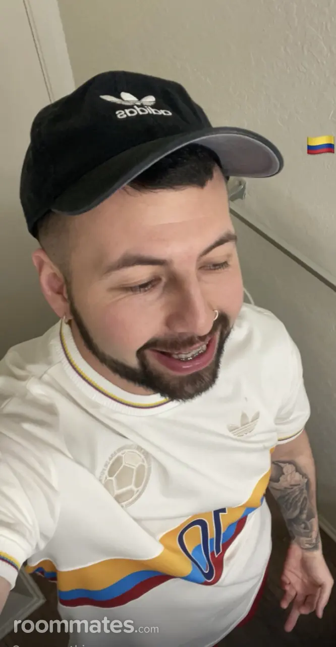 Profile photo 5 of 6