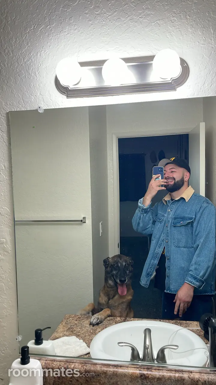 Profile photo 3 of 6