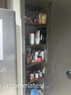 Room for rent in Woodbridge, NJ $1650, condo