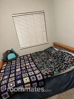 Room for rent in Santa Rosa, CA $784, house