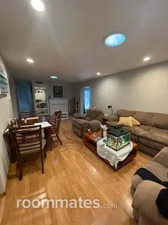 Room for rent in Santa Rosa, CA $784, house