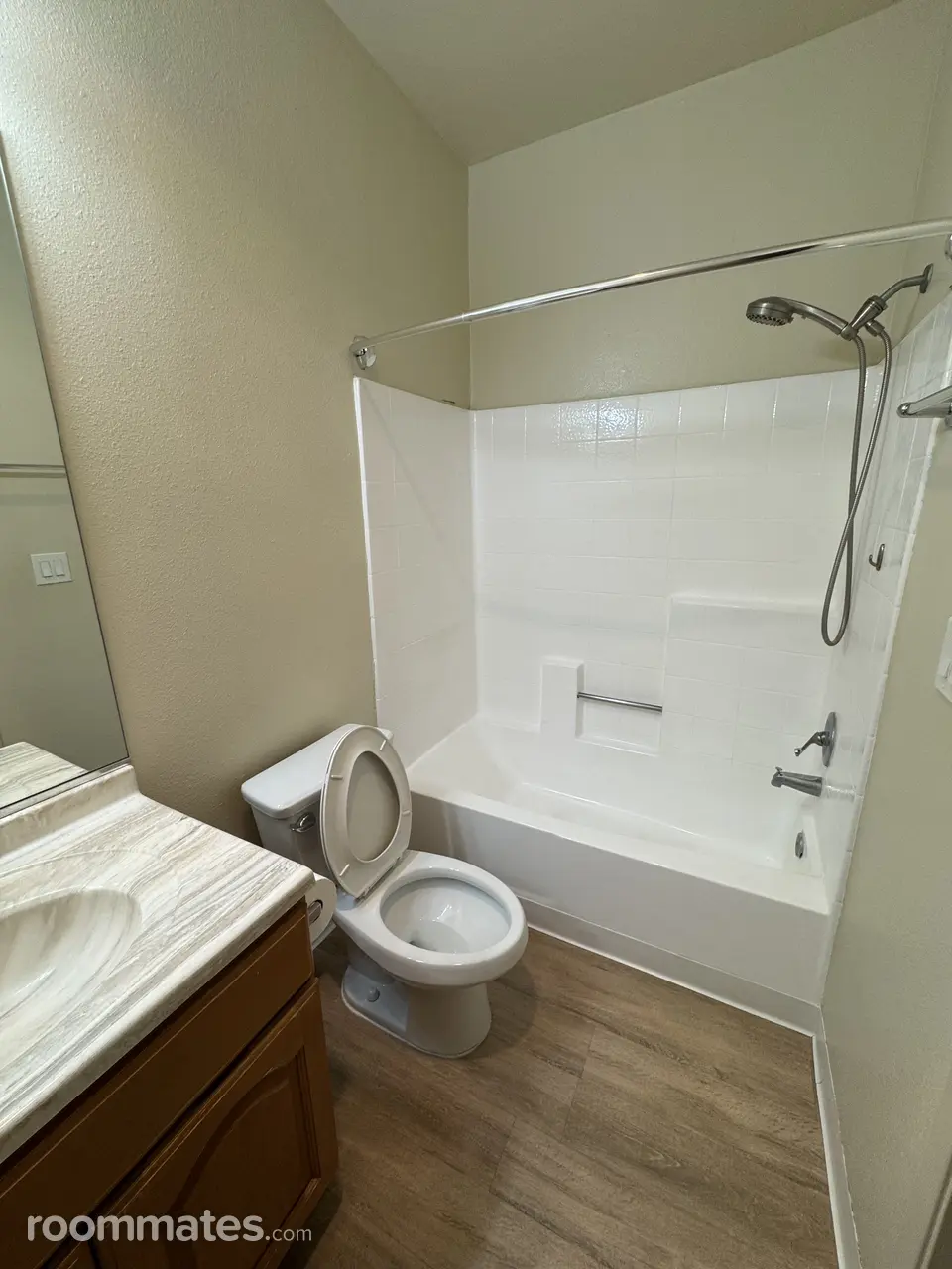 Profile photo 9 of 11