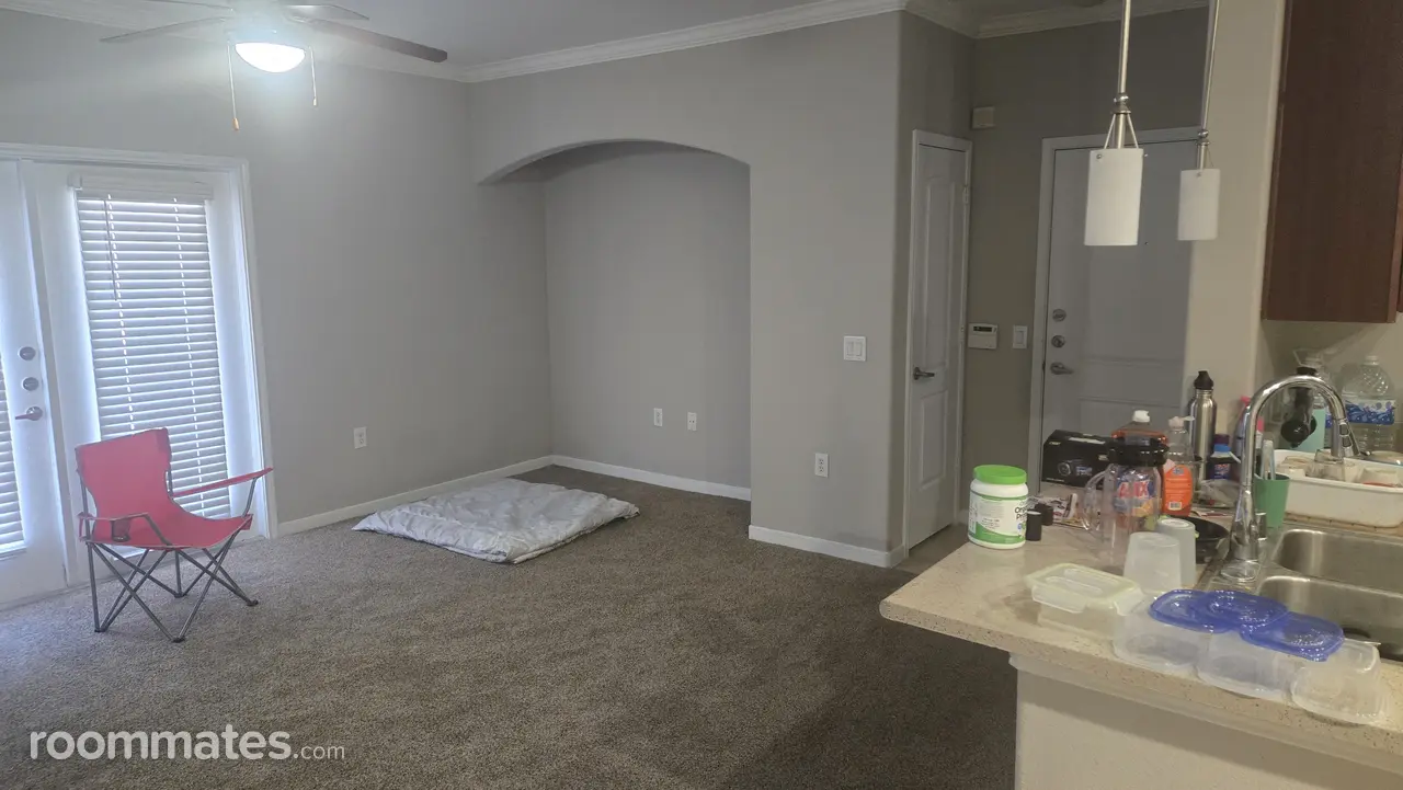 Profile photo 2 of 3