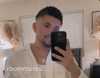 Roommate looking Canoga Park, CA, $2000