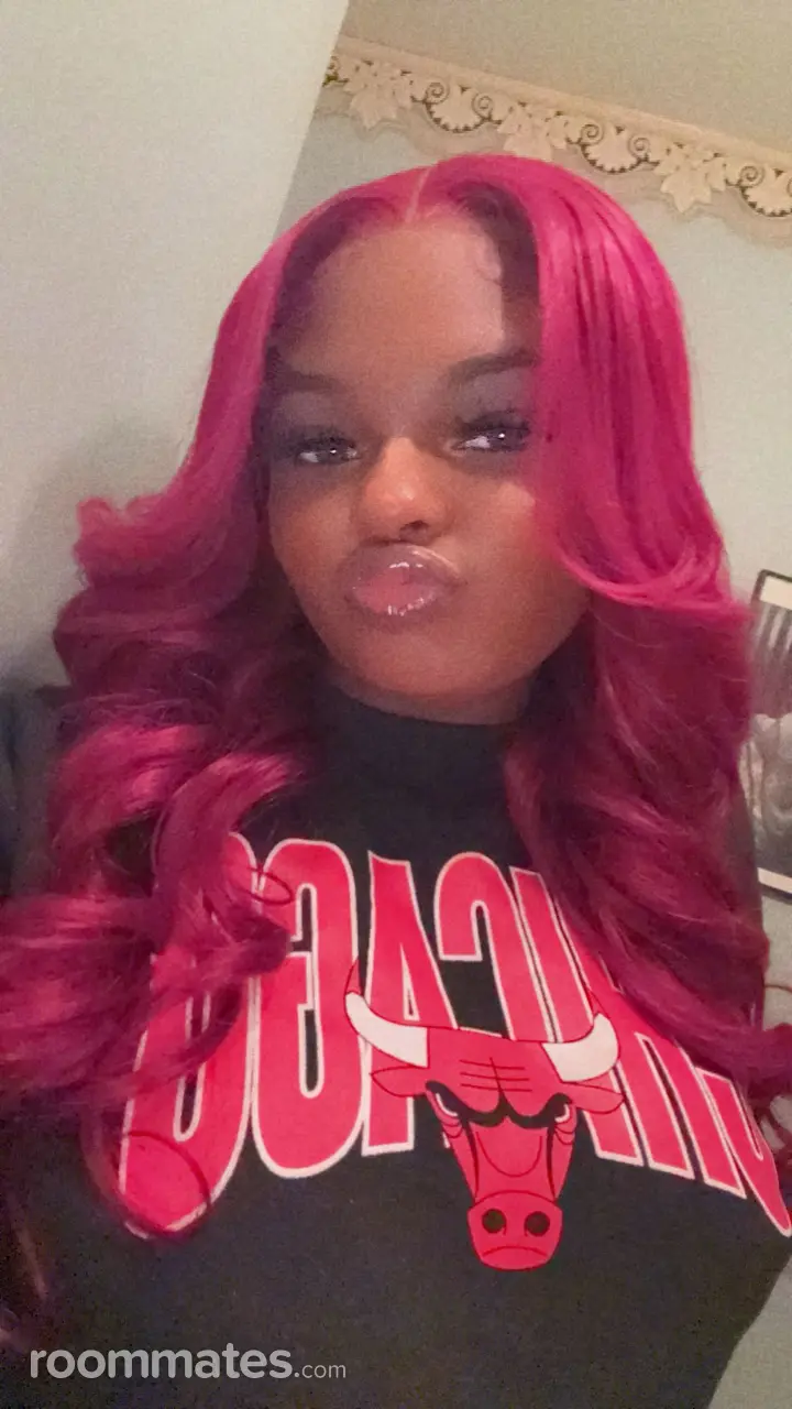 Profile photo 1 of 1