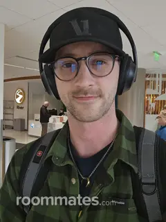 Roommate looking Renton, WA, $1400