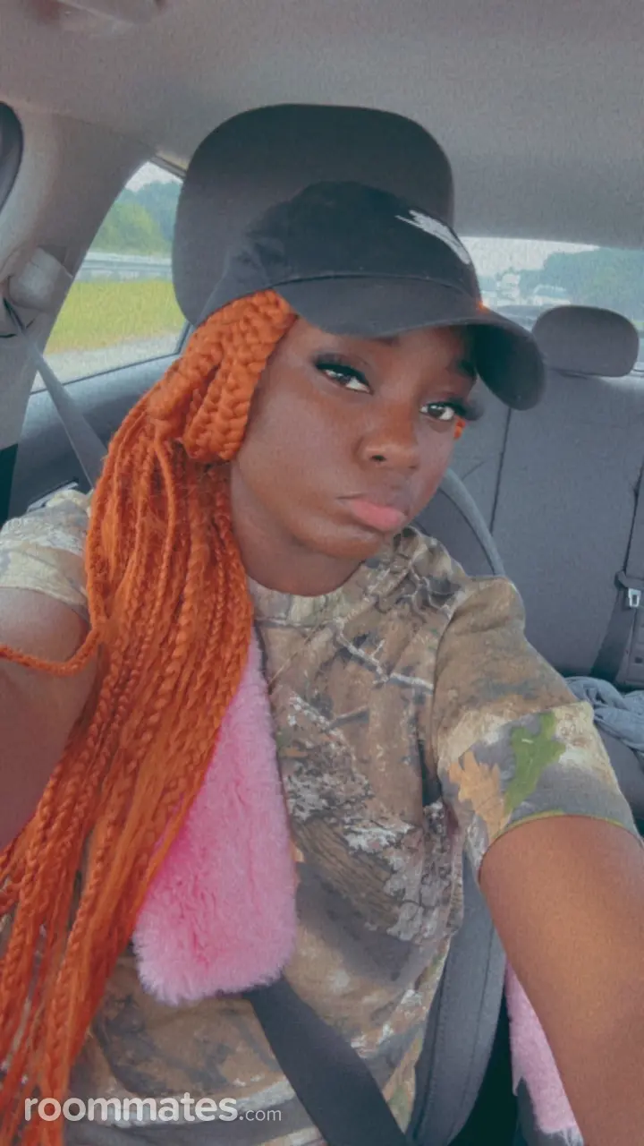 Profile photo 1 of 1