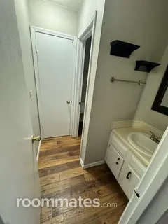 Room for rent in Pensacola, FL $610, townhouse