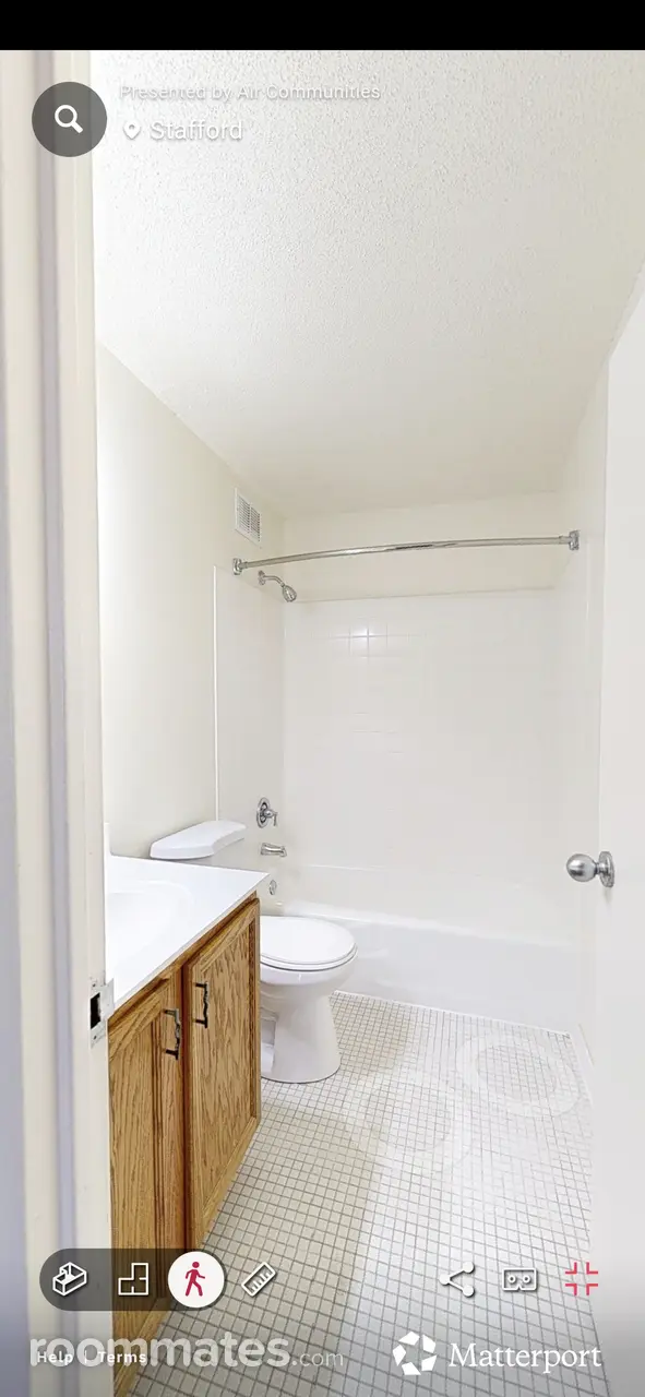 Profile photo 4 of 6